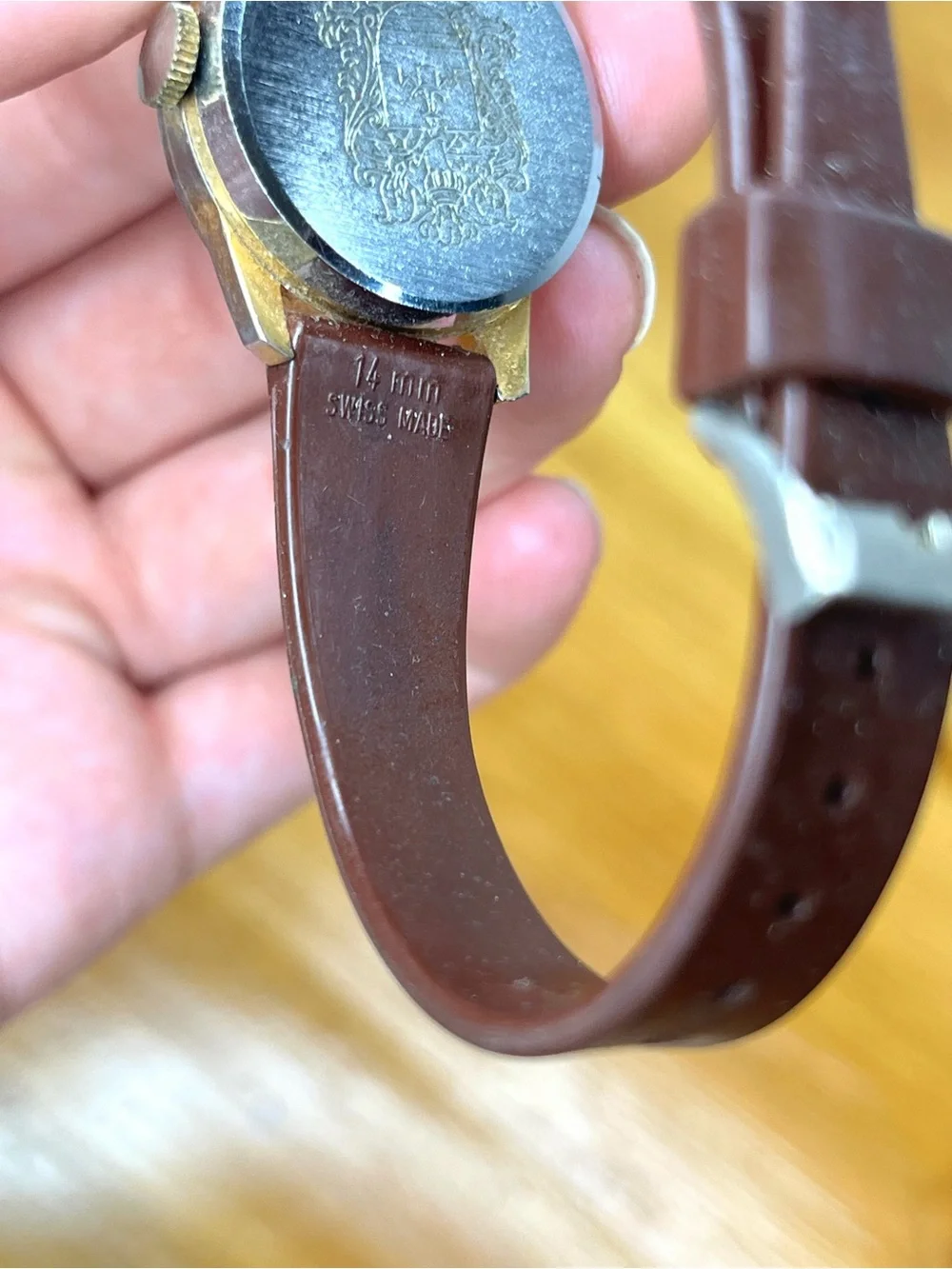 Vintage Native American Indian Hatchet Swiss Made Watch Brown Band 14 mm